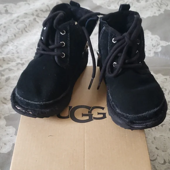 Uggkids boots